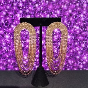 🌞NWT Beautiful Dangle crystal Earrings